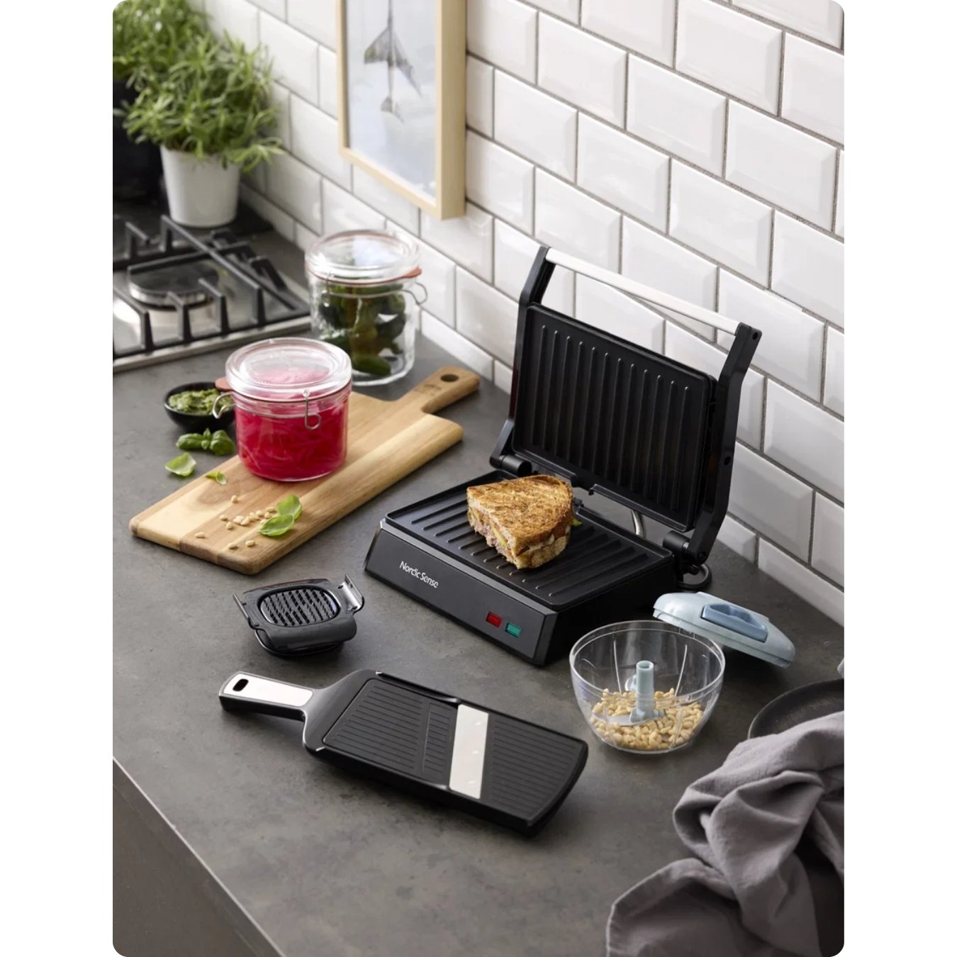 Hjemmelavet Panini med tilbehør